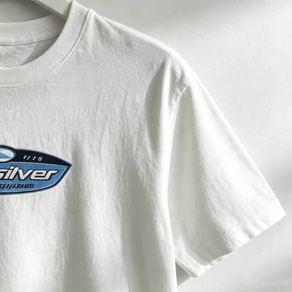 تي شيرت بطبعة شعار بيضاوي من م - مراجعة Streetwear Brand Label وسعره