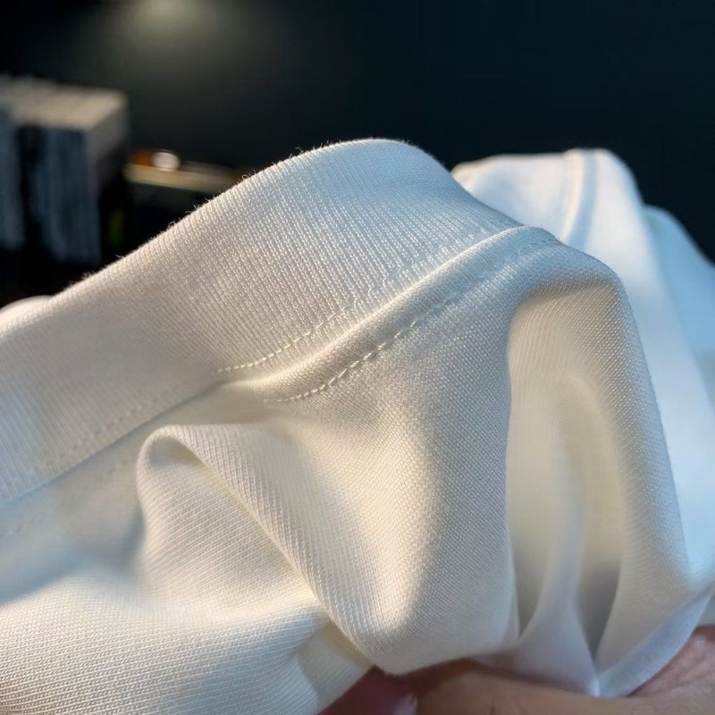 تي شيرت رجالي بتصميم ريترو مطب - مراجعة Streetwear Brand Label وسعره